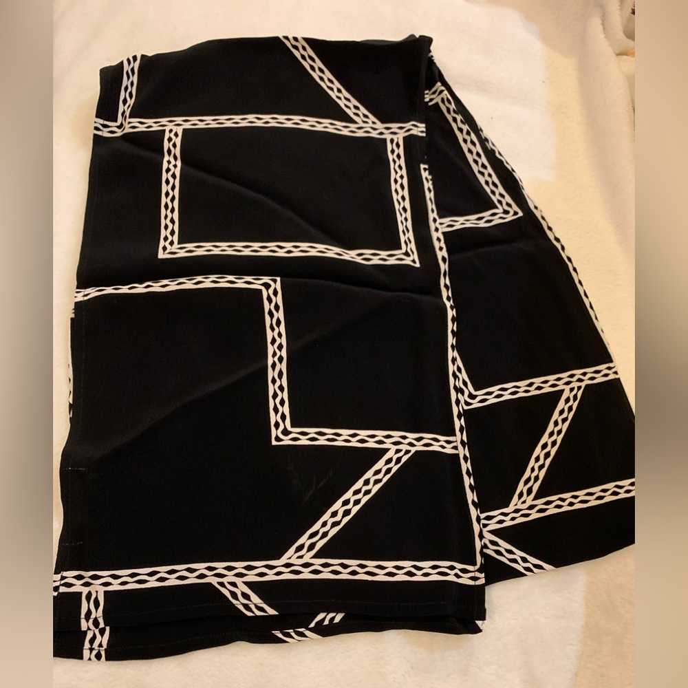 NWT Masai White & Black Scarf Wrap
